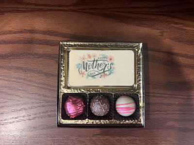 Mother's Day Bar w' Truffles